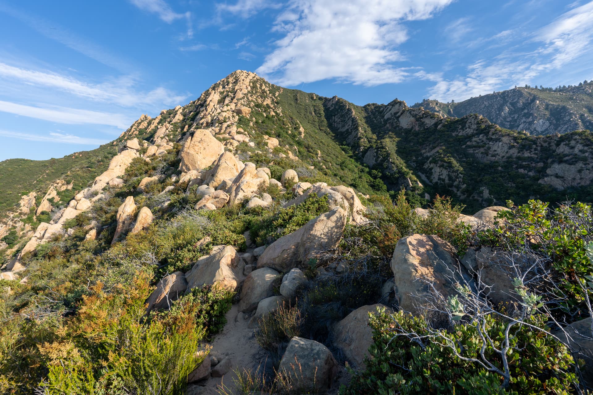 Cathedral Peak and La Cumbre Peak Loop